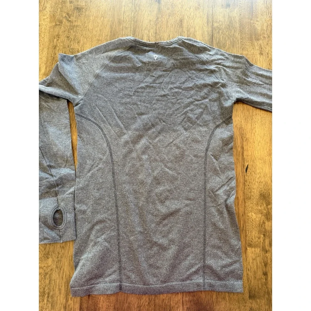 Ivivva by Lululemon Girls Swiftly Fly Tech Seamless Long Sleeve Shirt Size 14
